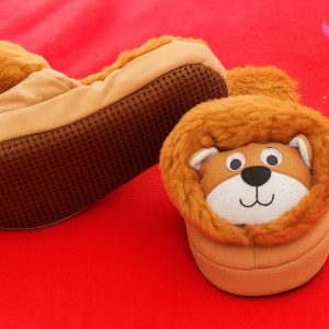 PANTUFA LEAO VM ARTE ARTESANATO