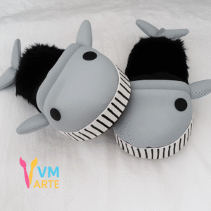 PANTUFA BALEIA VM ARTE ARTESANATO