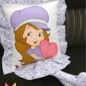 TRAVESSEIRO MENINA VM ARTE ARTESANATO